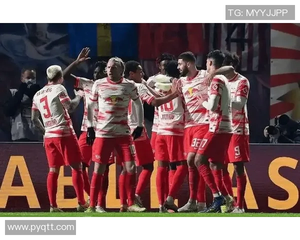 莱比锡红牛历史性胜利！德甲前四之路开启！